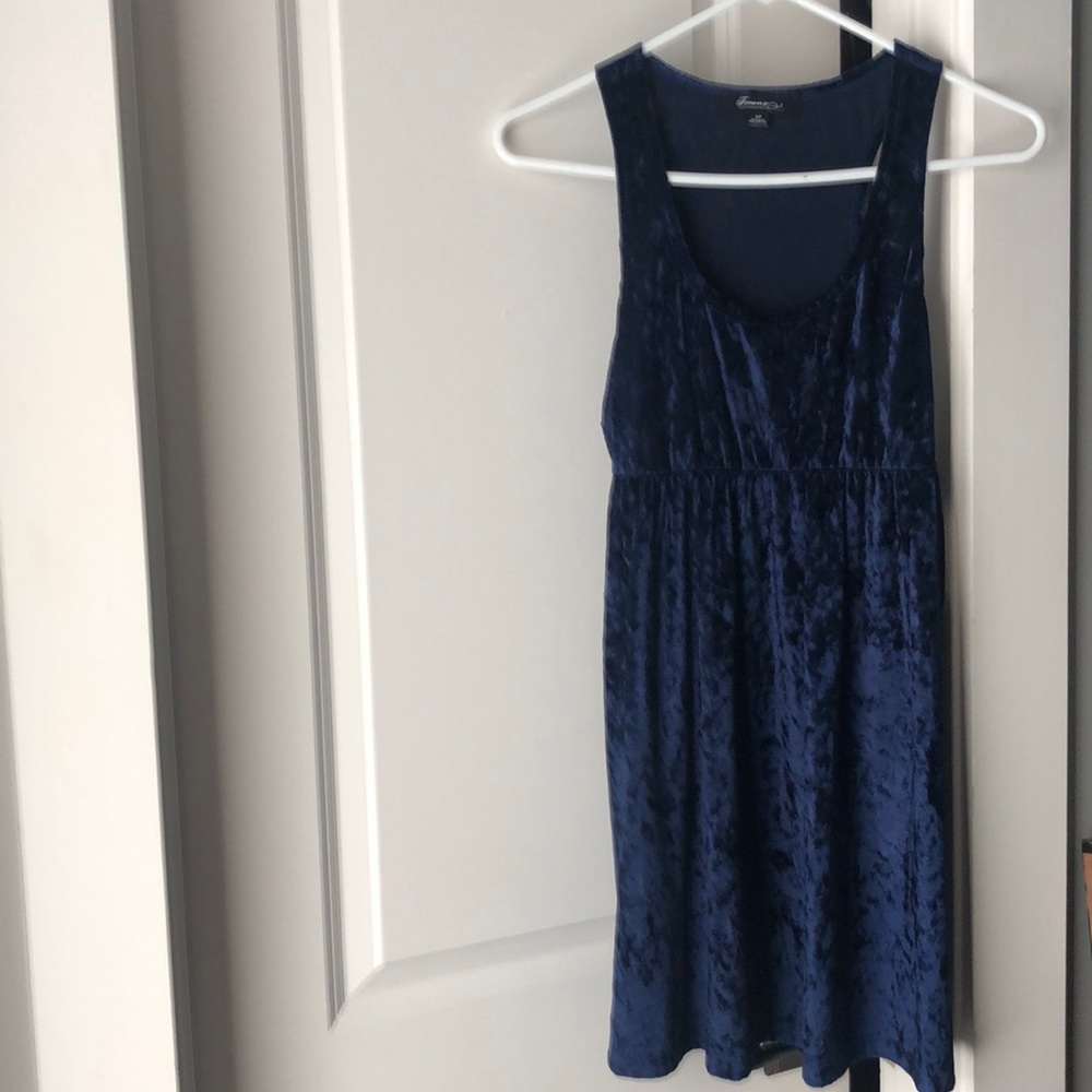 Forever 21 navy velvet dress